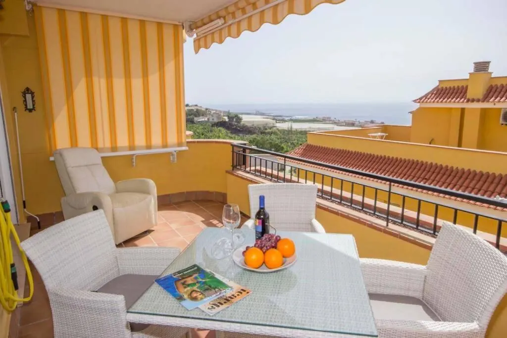 Casa Tres Vistas Luxury Apartment With Stunning Views To The Ocean Puerto de Santiago