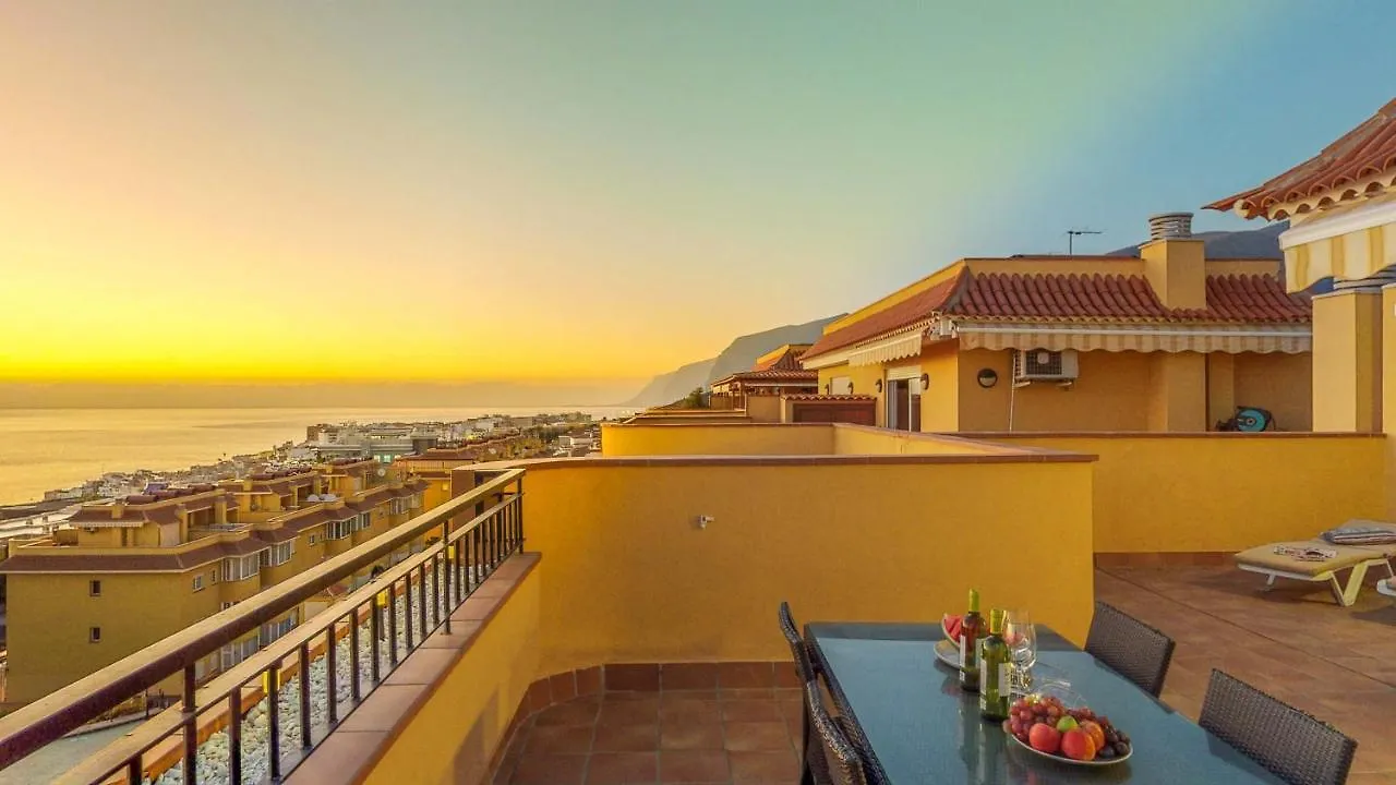 Casa Tres Vistas Luxury Apartment With Stunning Views To The Ocean Puerto de Santiago